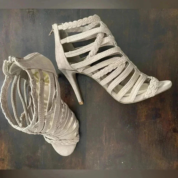 Fergalicious By Fergie Women’s 6.5 Gladiator Back Zip Tan‎ Strappy Sandal Heels - Picture 11 of 12